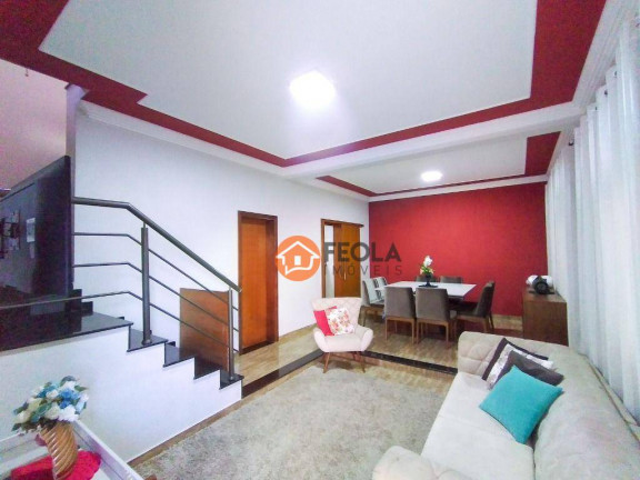 Casa com 3 Quartos à Venda, 240 m² em Parque Residencial Jaguari - Americana