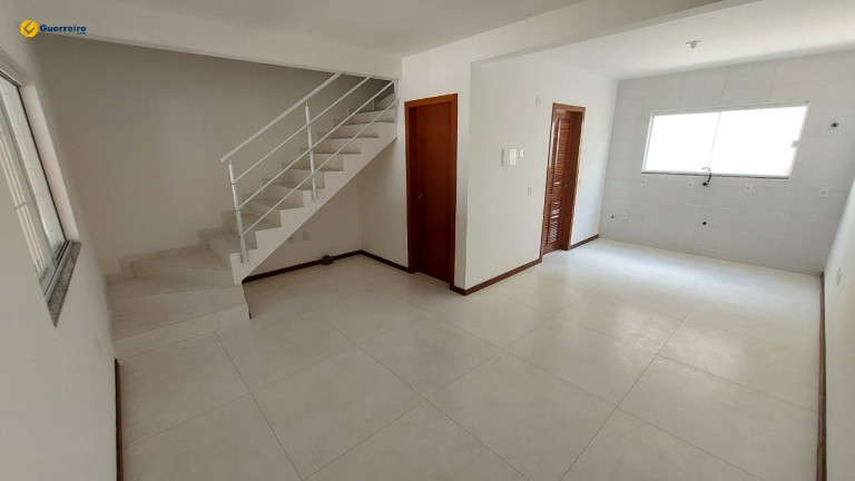 Imagem Sobrado com 2 Quartos à Venda, 71 m² em Forquilhas - São José