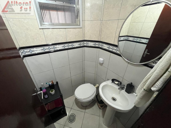 Imagem Sobrado com 2 Quartos à Venda, 150 m² em Nova Mirim - Praia Grande Imagem Sobrado com 2 Quartos à Venda, 150 m² em Nova Mirim - Praia Grande