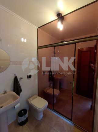 Imagem Imóvel com 4 Quartos à Venda, 324 m² em Menino Deus - Porto Alegre