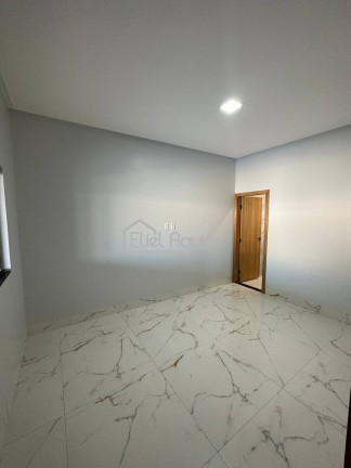 Imagem Casa com 3 Quartos à Venda, 125 m² em Residencial Recanto Do Bosque - Goiânia Imagem Casa com 3 Quartos à Venda, 125 m² em Residencial Recanto Do Bosque - Goiânia