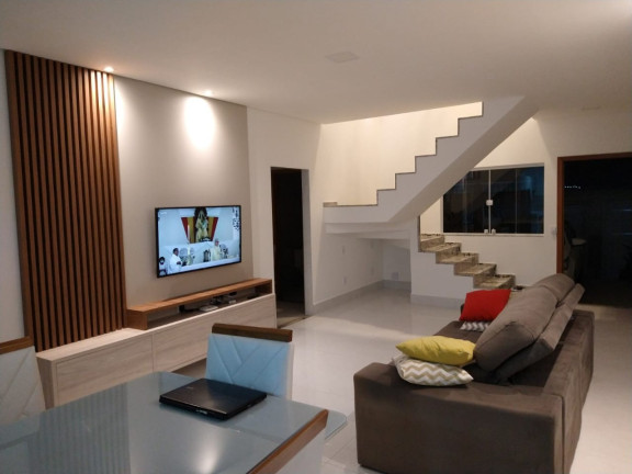 Casa com 3 Quartos à Venda, 210 m² em Jardim Boa Vista - Guarapari