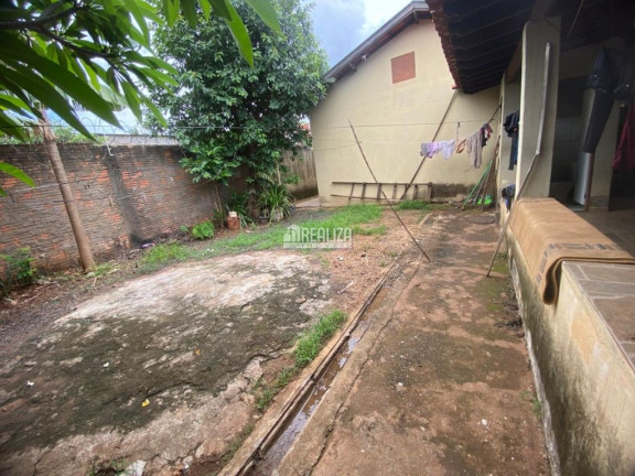 Imagem Casa com 3 Quartos à Venda, 257 m² em Tita Rezende - Uberaba Imagem Casa com 3 Quartos à Venda, 257 m² em Tita Rezende - Uberaba