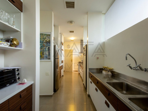 Imagem Casa com 3 Quartos à Venda, 448 m² em Cidade Jardim - São Paulo Imagem Casa com 3 Quartos à Venda, 448 m² em Cidade Jardim - São Paulo