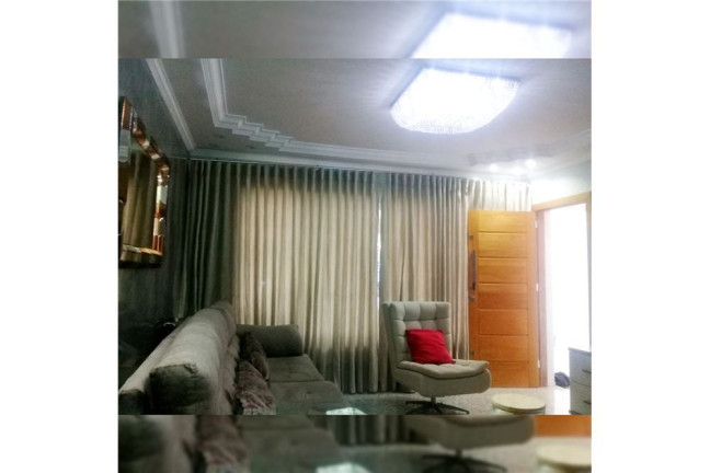 Imagem Casa com 3 Quartos à Venda, 220 m² Imagem Casa com 3 Quartos à Venda, 220 m²
