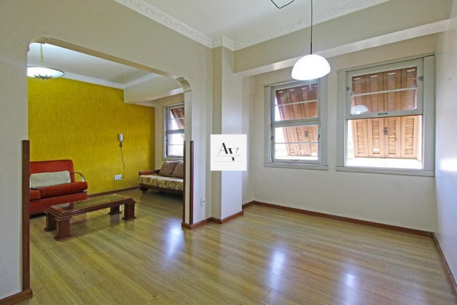 Imagem Apartamento com 2 Quartos à Venda, 80 m² em Independência - Porto Alegre Imagem Apartamento com 2 Quartos à Venda, 80 m² em Independência - Porto Alegre
