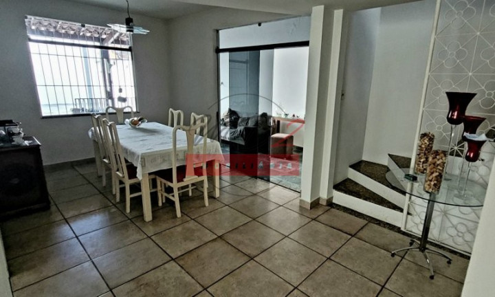 Imagem Casa com 4 Quartos à Venda, 300 m² em Ponto Central - Feira De Santana Imagem Casa com 4 Quartos à Venda, 300 m² em Ponto Central - Feira De Santana