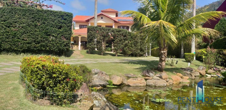 Imagem Casa com 4 Quartos à Venda, 351 m² em Praia Das Taquaras - Balneário Camboriú Imagem Casa com 4 Quartos à Venda, 351 m² em Praia Das Taquaras - Balneário Camboriú