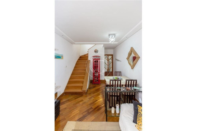 Imagem Casa com 4 Quartos à Venda, 118 m² em Jardim Aeroporto - São Paulo Imagem Casa com 4 Quartos à Venda, 118 m² em Jardim Aeroporto - São Paulo