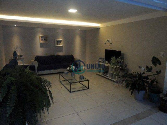 Imagem Casa com 5 Quartos à Venda, 320 m² em Rio Do Ouro - Niterói Imagem Casa com 5 Quartos à Venda, 320 m² em Rio Do Ouro - Niterói