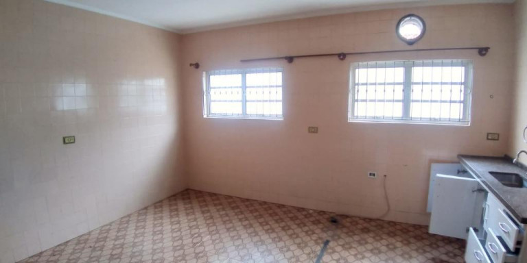 Imagem Sobrado com 4 Quartos à Venda, 212 m² em Centro - Suzano Imagem Sobrado com 4 Quartos à Venda, 212 m² em Centro - Suzano