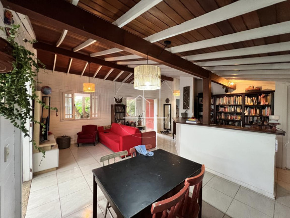 Imagem Casa com 4 Quartos à Venda, 150 m² em São João Do Rio Vermelho - Florianópolis