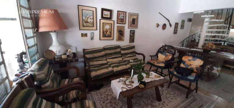 Imagem Casa com 3 Quartos à Venda, 300 m² em Jardim Jaqueira - Caraguatatuba