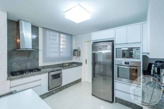 Imagem Apartamento com 3 Quartos à Venda, 133 m² em Centro - Balneário Camboriú
