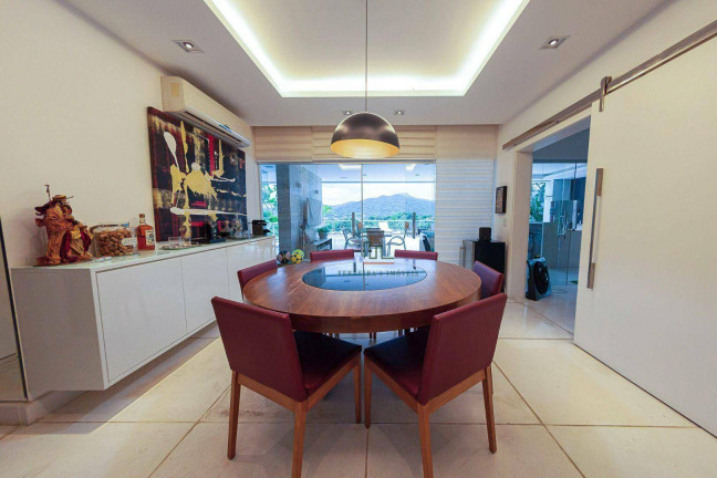 Imagem Casa com 5 Quartos à Venda, 650 m² em Itaipu - Niterói