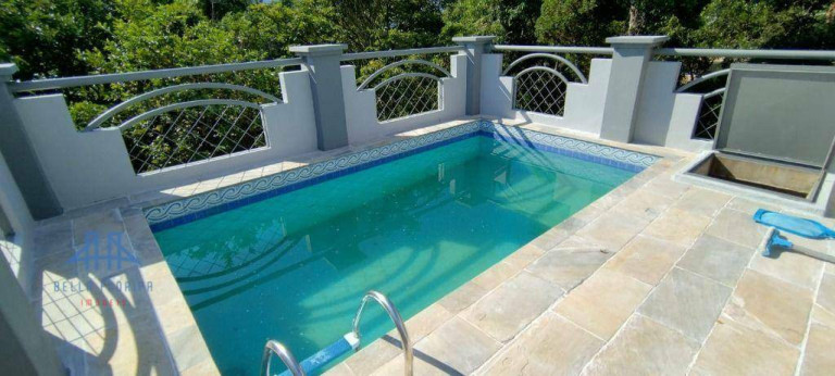 Imagem Casa com 4 Quartos à Venda, 373 m² em João Paulo - Florianópolis