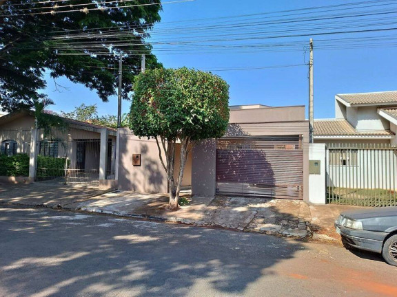 Casa com 2 Quartos à Venda, 180 m² em Jardim Petrópolis - Arapongas