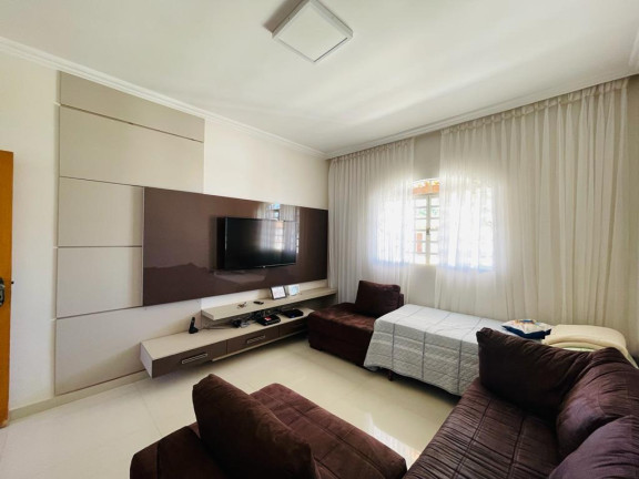 Imagem Casa com 3 Quartos à Venda, 595 m² em Setor Habitacional Vicente Pires - Brasília Imagem Casa com 3 Quartos à Venda, 595 m² em Setor Habitacional Vicente Pires - Brasília