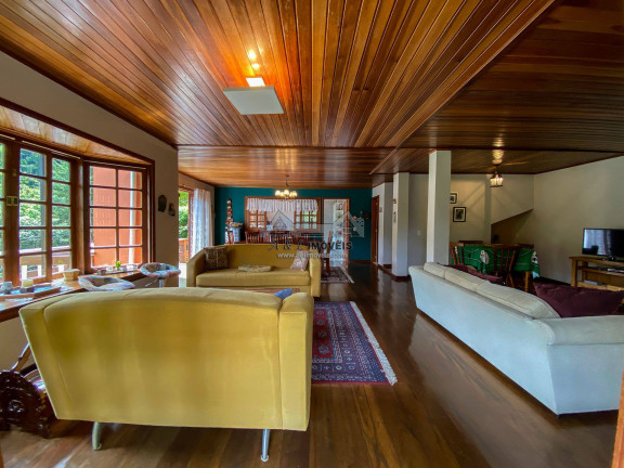 Imagem Casa com 6 Quartos à Venda, 300 m² em Alto Capivari - Campos Do Jordão
