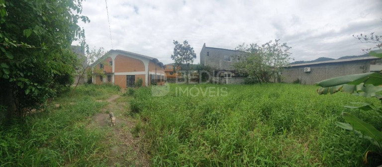Imagem Terreno à Venda, 900 m² em Nova Esperança - Balneário Camboriú Imagem Terreno à Venda, 900 m² em Nova Esperança - Balneário Camboriú