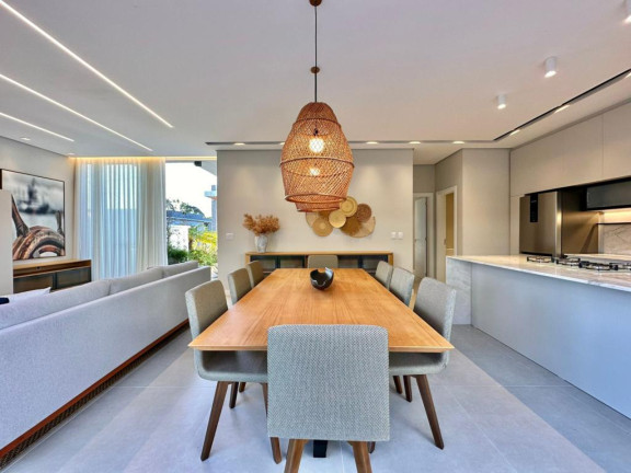 Imagem Casa com 4 Quartos à Venda, em -- - Capao Da Canoa Imagem Casa com 4 Quartos à Venda, em -- - Capao Da Canoa