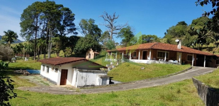 Imagem Chácara com 5 Quartos à Venda, 193.600 m² em Batatuba - Piracaia Imagem Chácara com 5 Quartos à Venda, 193.600 m² em Batatuba - Piracaia