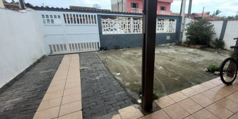 Imagem Casa com 3 Quartos à Venda, 250 m² em Bopiranga - Itanhaém Imagem Casa com 3 Quartos à Venda, 250 m² em Bopiranga - Itanhaém