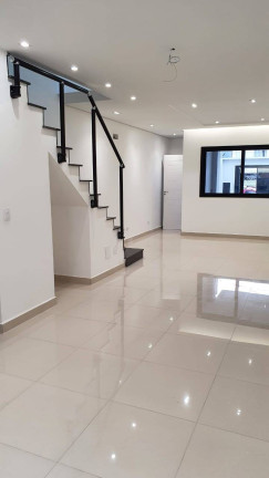 Casa com 3 Quartos à Venda, 115 m² em Vila Isa - São Paulo