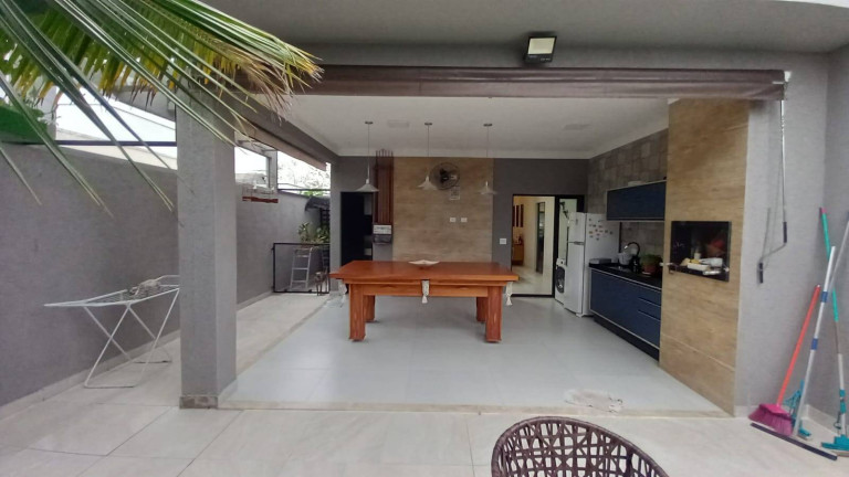Imagem Casa com 3 Quartos à Venda, 325 m² em Residencial Ouroville - Taubaté