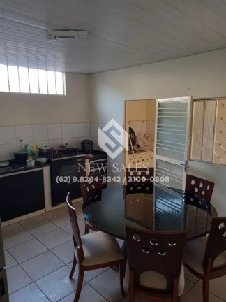 Casa com 4 Quartos à Venda, 180 m² em Rodoviário - Goiânia