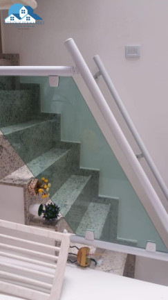 Imagem Casa com 2 Quartos à Venda, 70 m² em Vila Pierina - São Paulo