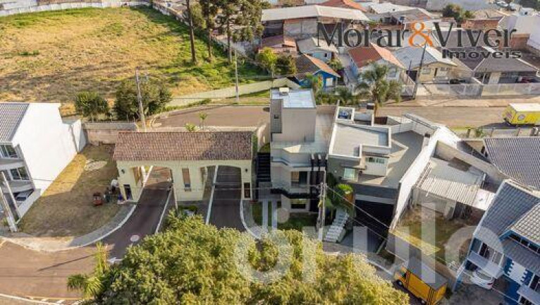 Imagem Sobrado com 3 Quartos à Venda, 167 m² em Pinheirinho - Curitiba Imagem Sobrado com 3 Quartos à Venda, 167 m² em Pinheirinho - Curitiba