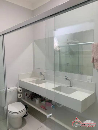 Imagem Casa de Condomínio com 3 Quartos à Venda, 237 m² em Condomínio Residencial Fogaça - Jacareí Imagem Casa de Condomínio com 3 Quartos à Venda, 237 m² em Condomínio Residencial Fogaça - Jacareí