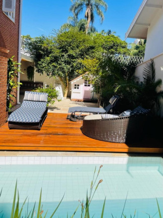 Imagem Casa com 4 Quartos à Venda, 331 m² em Santo Amaro - São Paulo