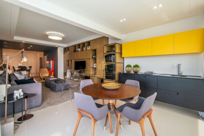 Imagem Apartamento com 3 Quartos à Venda, 179 m² em Centro - Balneário Camboriú Imagem Apartamento com 3 Quartos à Venda, 179 m² em Centro - Balneário Camboriú
