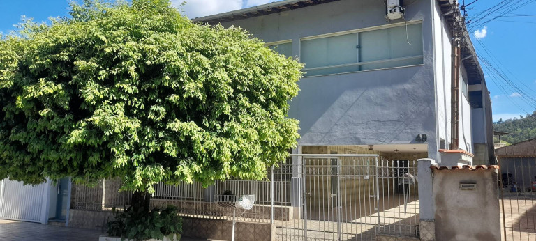 Casa com 4 Quartos à Venda, 220 m² em Bromélias - Timóteo