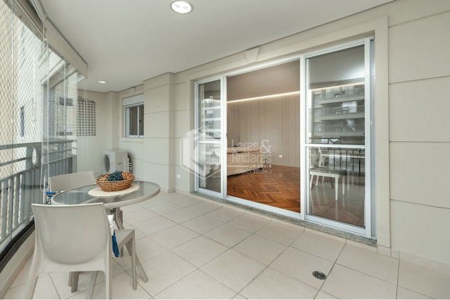 Imagem Apartamento com 2 Quartos à Venda, 126 m² em Moema - São Paulo