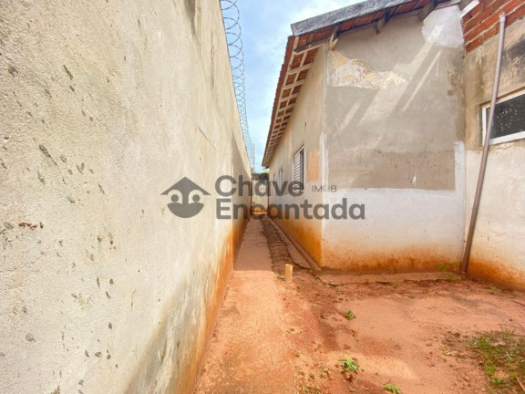 Imagem Casa com 3 Quartos à Venda, 277 m² em Centro - Birigui