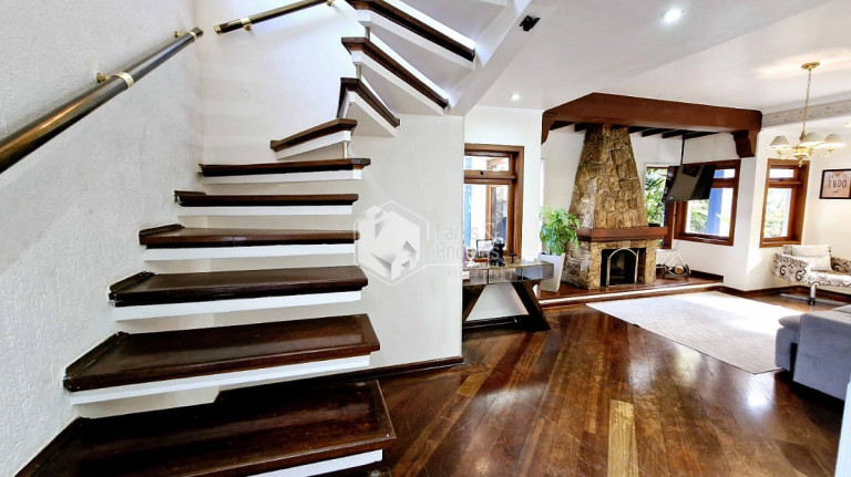 Imagem Casa com 3 Quartos à Venda, 310 m² em Tremembé - São Paulo Imagem Casa com 3 Quartos à Venda, 310 m² em Tremembé - São Paulo