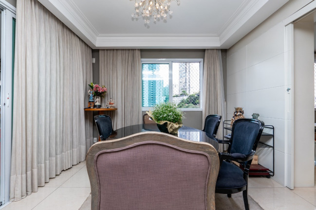 Imagem Apartamento com 4 Quartos à Venda, 215 m² em Aclimação - São Paulo