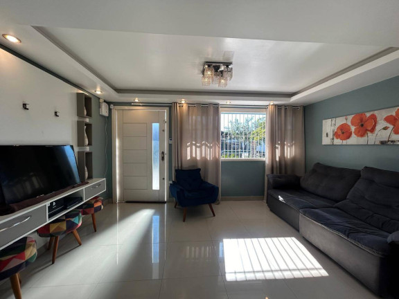 Imagem Casa com 3 Quartos à Venda, 275 m² em Porto Verde - Alvorada