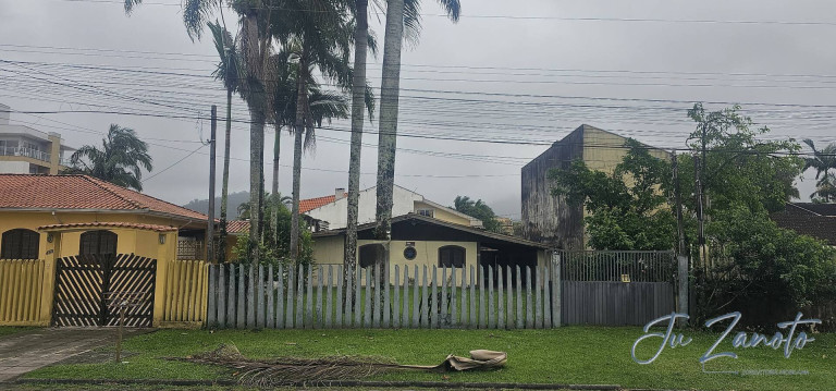 Terreno à Venda, 403 m² em Caiobá - Matinhos