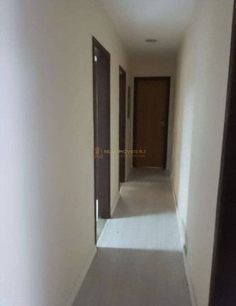 Imagem Casa com 5 Quartos à Venda, 300 m² em Taquara - Rio De Janeiro Imagem Casa com 5 Quartos à Venda, 300 m² em Taquara - Rio De Janeiro