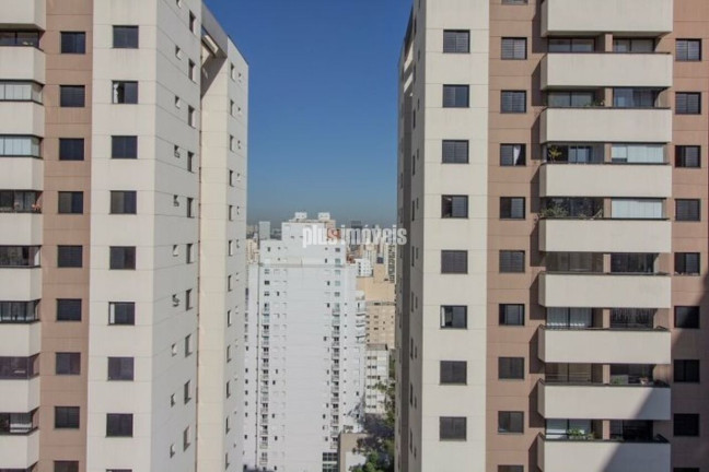 Imagem Apartamento com 2 Quartos à Venda, 70 m² em Cerqueira César - São Paulo