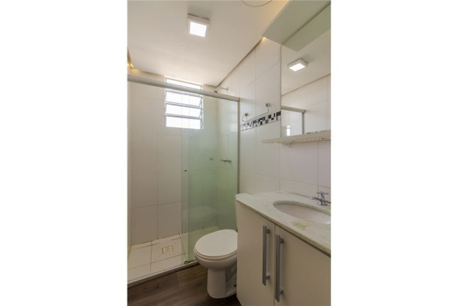 Imagem Imóvel com 2 Quartos à Venda, em Jardim Itu - Porto Alegre Imagem Imóvel com 2 Quartos à Venda, em Jardim Itu - Porto Alegre