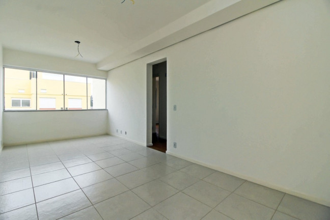 Imagem Imóvel com 3 Quartos à Venda, 62 m² em Hípica - Porto Alegre Imagem Imóvel com 3 Quartos à Venda, 62 m² em Hípica - Porto Alegre