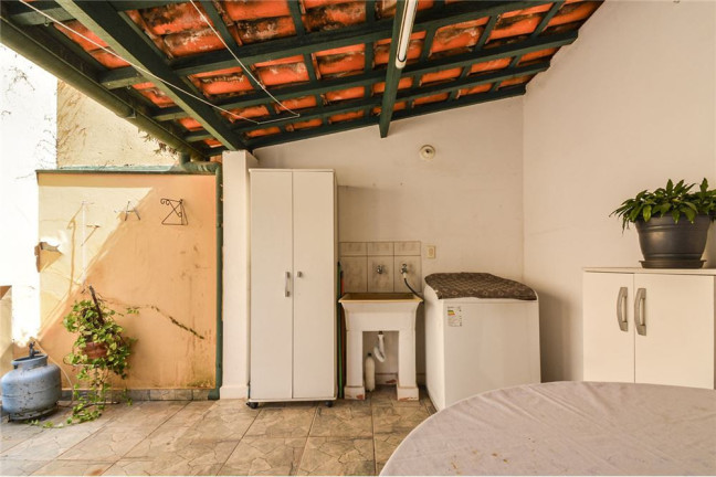 Imagem Casa com 3 Quartos à Venda, em Vila Madalena - São Paulo Imagem Casa com 3 Quartos à Venda, em Vila Madalena - São Paulo