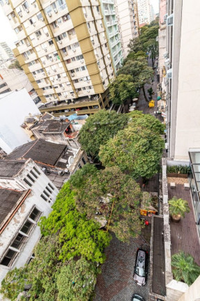 Imagem Imóvel com 3 Quartos à Venda, 70 m² em Centro Histórico - Porto Alegre Imagem Imóvel com 3 Quartos à Venda, 70 m² em Centro Histórico - Porto Alegre