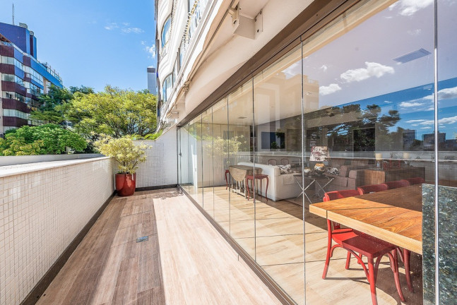 Imagem Apartamento com 3 Quartos à Venda, 203 m² em Rio Branco - Porto Alegre