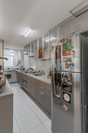 Imagem Apartamento com 3 Quartos à Venda, 100 m² em São Sebastião - Porto Alegre Imagem Apartamento com 3 Quartos à Venda, 100 m² em São Sebastião - Porto Alegre